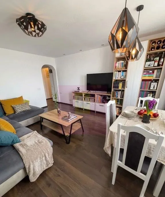 Apartament 3 Camere 75 mp utili la Pta Sudului la metrou
