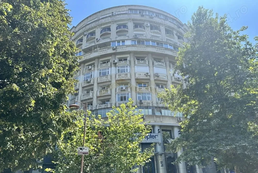 Bulevardul Unirii apartament 2 camere de inchiriat 3 balcoane bloc Zepter