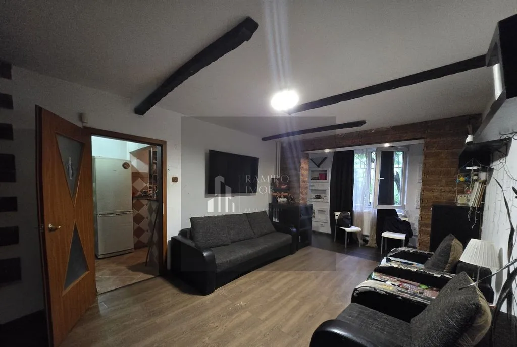 Garsoniera 31mp renovata etaj 6 bloc 1983 Titan Mal