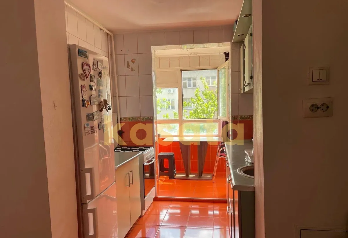 Trapezului Apartament 2 camere decomandat Metrou Bloc reabilitat