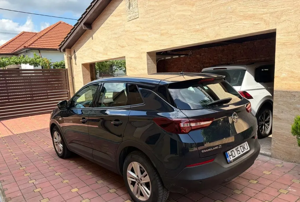 Opel Grandland X 11 500 eur