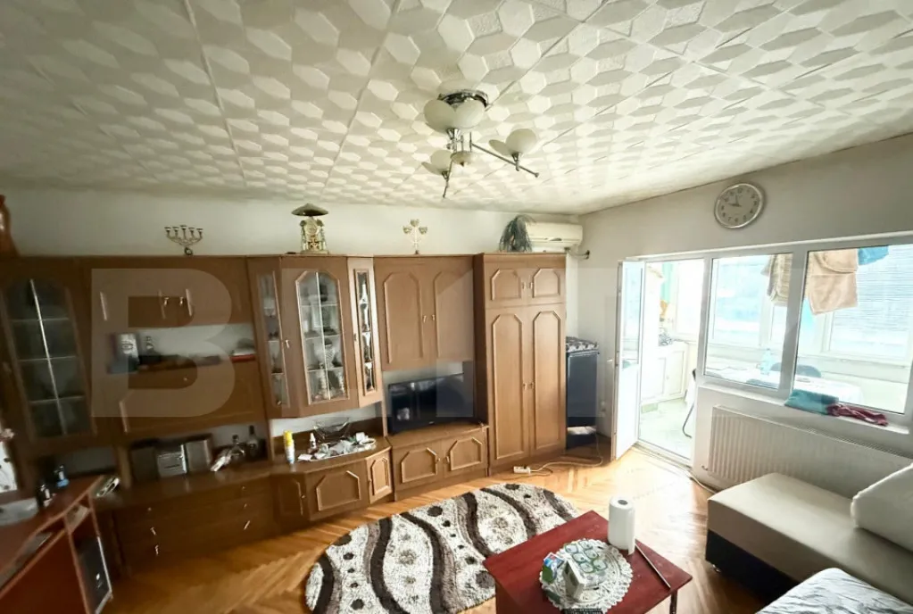 Casa de vanzare 3 camere 80 mp Iosefin langa Bega