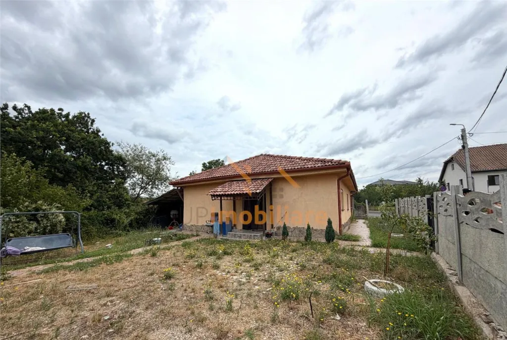Casa cu teren 550 mp zona dealuri strada sofiei