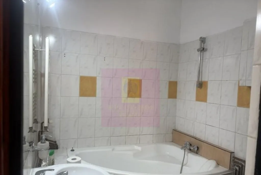 Apartament 3 camere in vila Cotroceni Palat