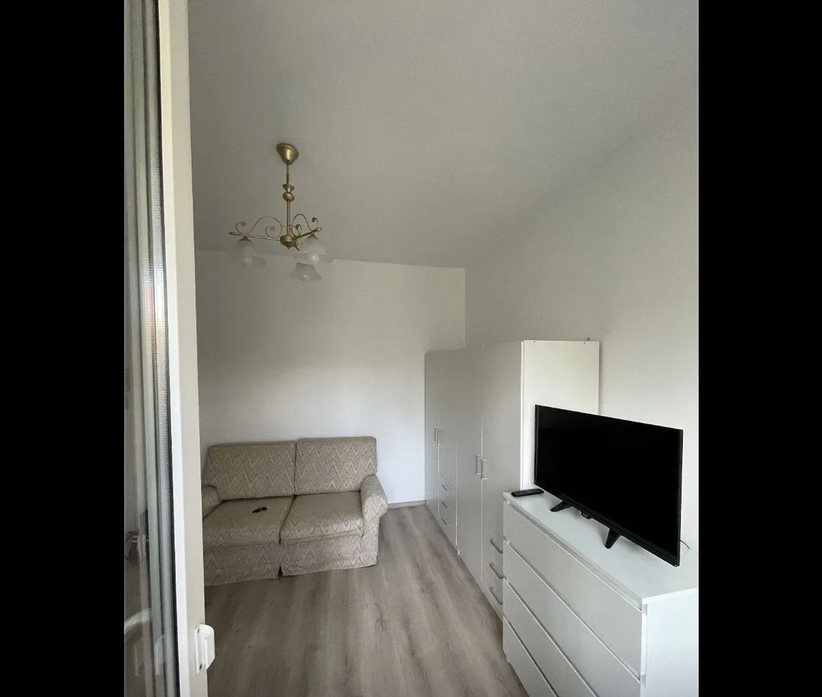 Dristor Baba Novac garsoniera confortabila de inchiriat