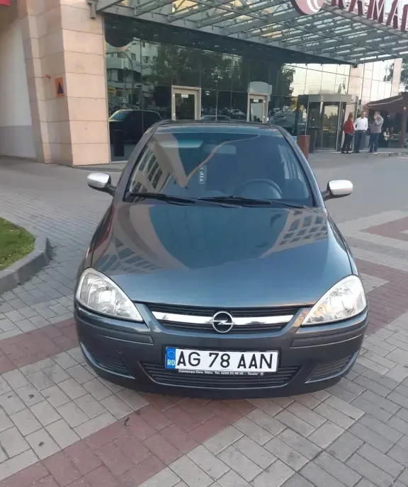 Opel corsa 2002 9 800 lei
