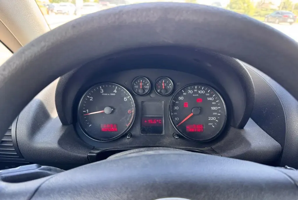 Audi A2 1 4 900 eur