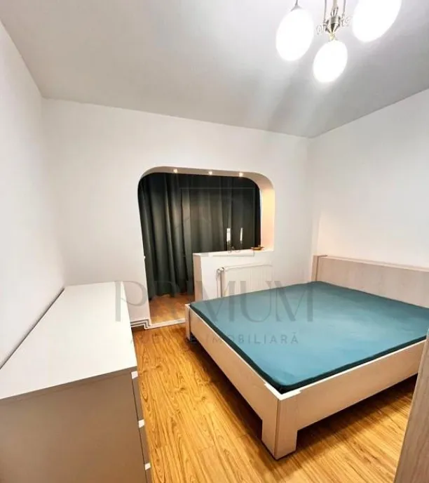 Lipovei 3 camere 2 bai 2 balcoane centrala proprie