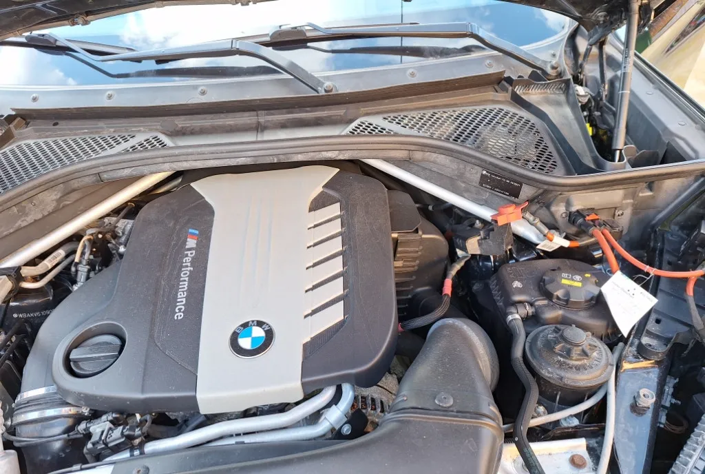 BMW X6M 2017 5 0d 385CP 21 800 eur