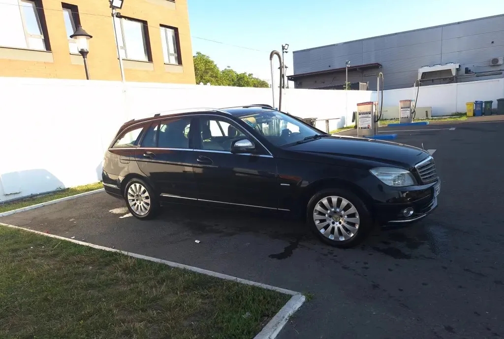 Mercedes C200 Automat W246 420x km 2 999 eur