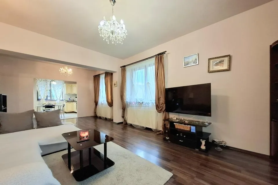 Corbeanca vila 5 camere 205mp curte 550mp centrala panouri baterie