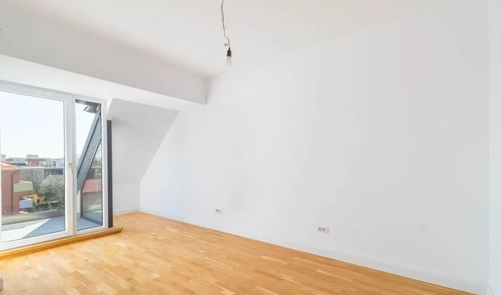 Apartament 4 camere duplex Sisesti Vedere catre lac R