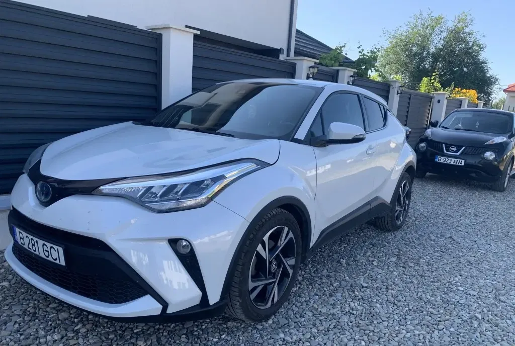 Toyota CH-R 2022 117 000km 18 500 eur