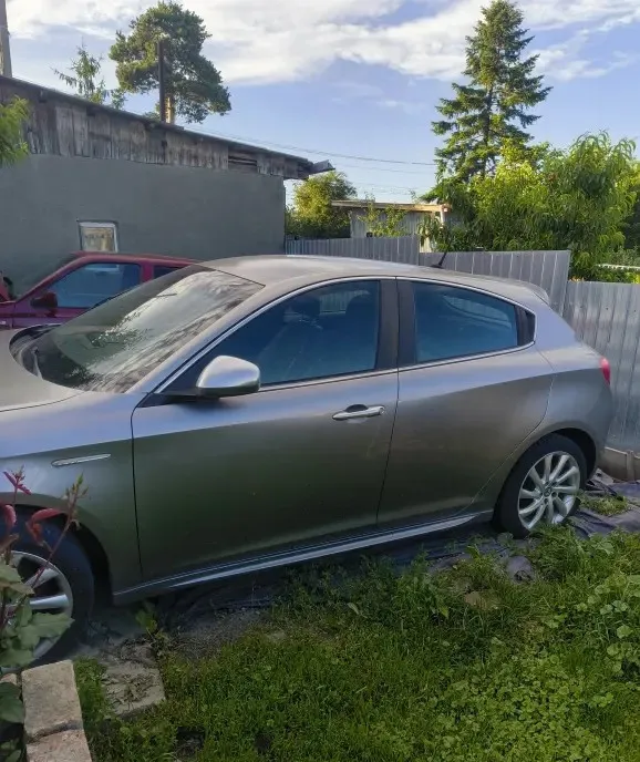 Alfa Romeo Giulietta 2 0 170cai 1 600 eur
