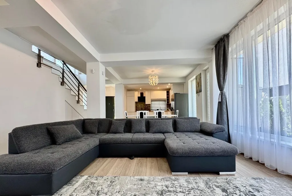 Vila premium 4 camere de inchiriat - Complex Aerocity Tunari