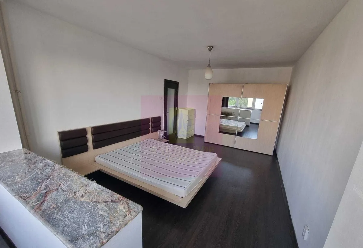 Apartament 2 camere de inchiriat Piata Unirii Loc de parcare