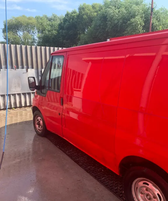 Ford tranzit 2 0 an 2001 1 900 eur