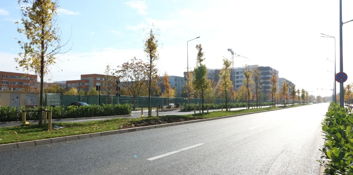 Trei camere la parter cu curte proprie de 57 mp 2 bai pozitie pe sud