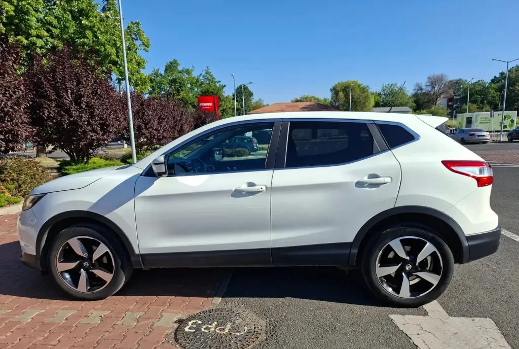 Nissan Qashqai 1 6 dci n-connecta 2016 11 500 eur