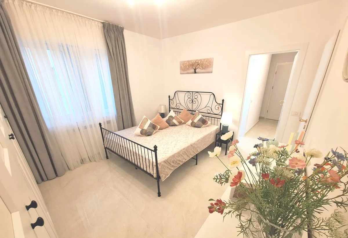 Bdul Timisoara afi Cotroceni Str Sibiu bloc special Z2 proprietar