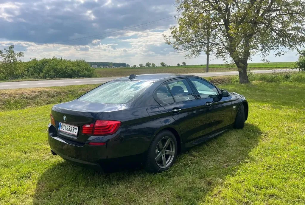 BMW 520d M Paket Full options Iulie 2015 13 300 eur