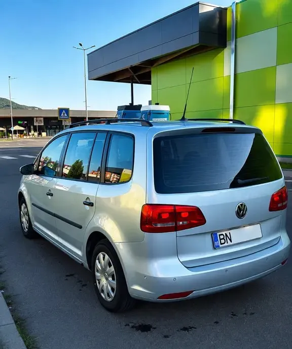 Volkswagen Touran 1 6 TDI 105 CP 3 790 eur
