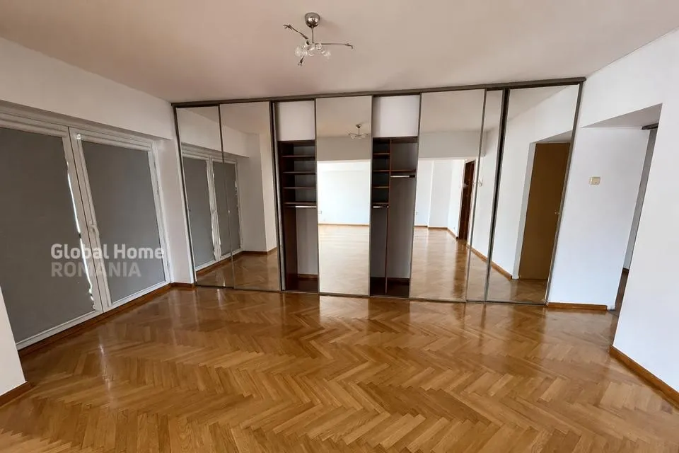 Unirii 3 camere Bulevardul Unirii Stradal 120 mp
