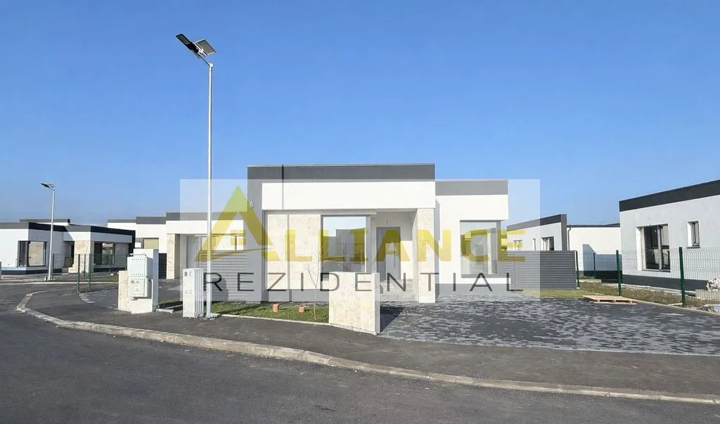 Casa 4 camere 2 bai 423 mp teren
