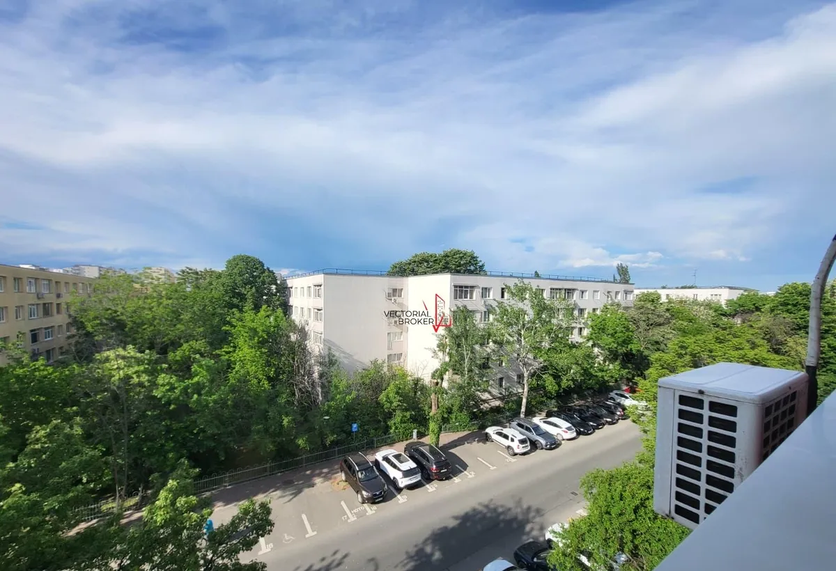 Ozana Fetesti 3 camere decomandat pret de apartament cu 2 camere