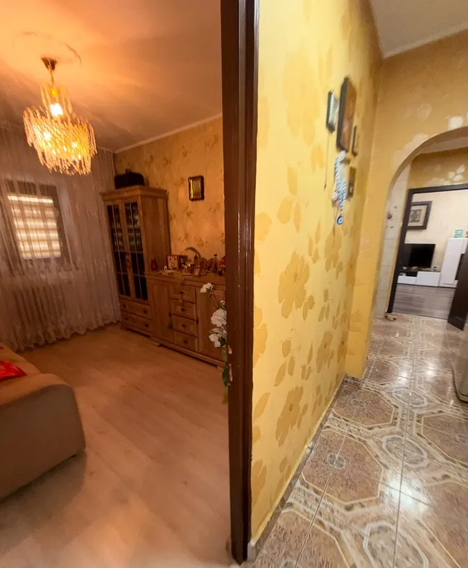 Militari Crangasi apartament 4 camere 80 mp et 7/10