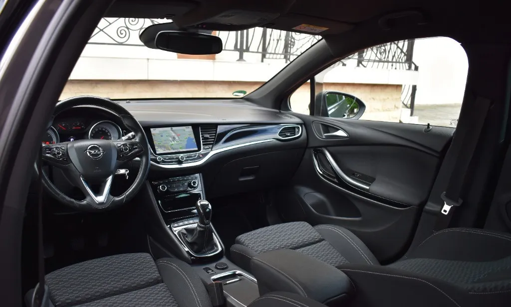 Opel Astra K motor 16 160CP foarte dotat RATE FIXE sau CASH 6 800 eur