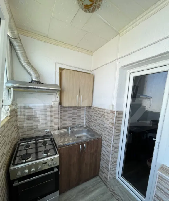 Apartament 2 camere decomandat 50 mp utili mobilat si uti
