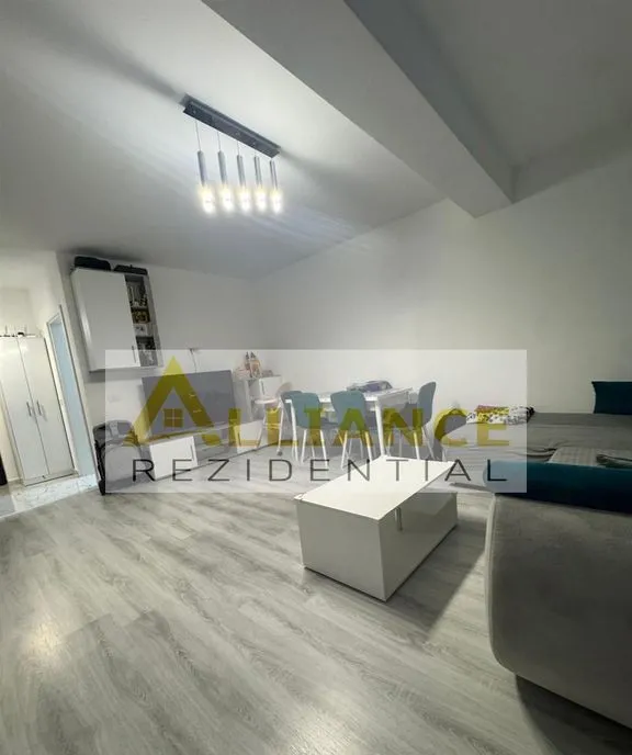 Oltenitei Apartament 3 Camere Mobilat/Utilat