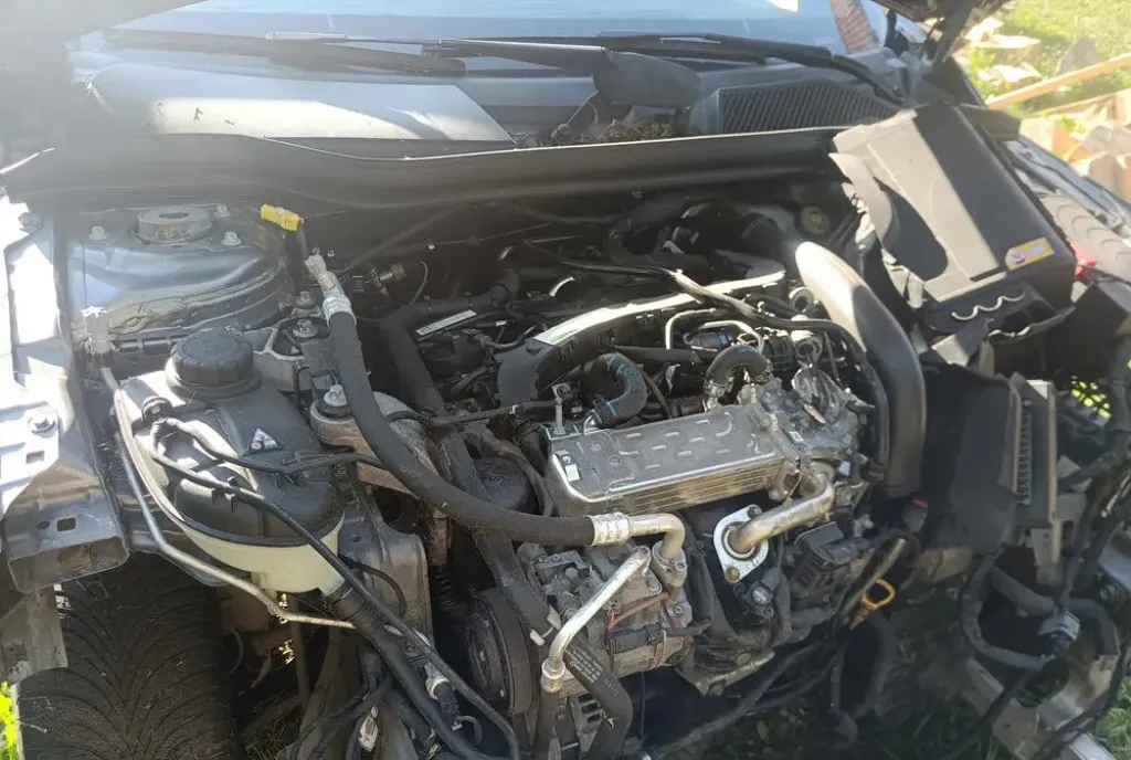 Mercedes A180 2016 motor 1 8 3 500 eur