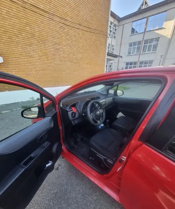 Toyota Yaris 1 0 Benzina 2012 Unic proprietar 156 000 km 3 000 eur