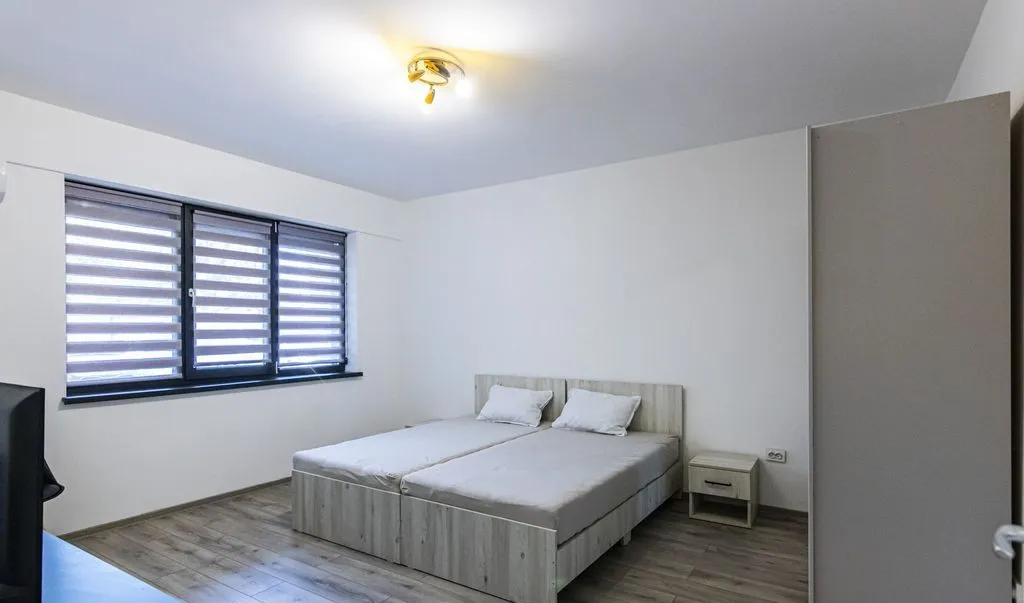 3 Camere 2 bai cu geam 77 mp in Militari langa metrou