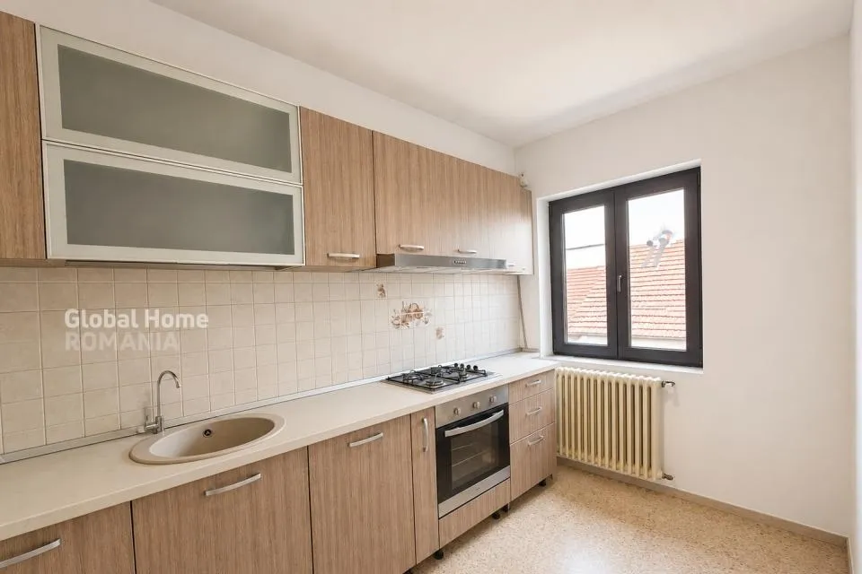 Afi Cotroceni bloc H1 3 camere decomandat boxa 5 mp