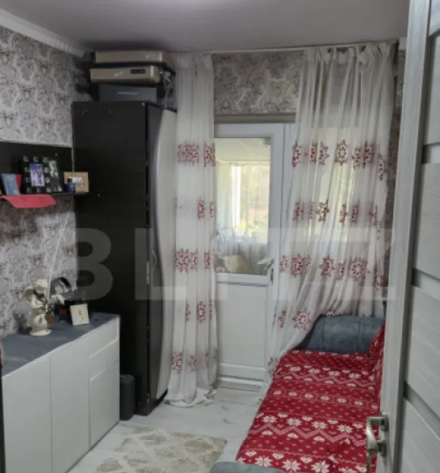 Apartament cu 3 camere 39 mp zona Podu Ros
