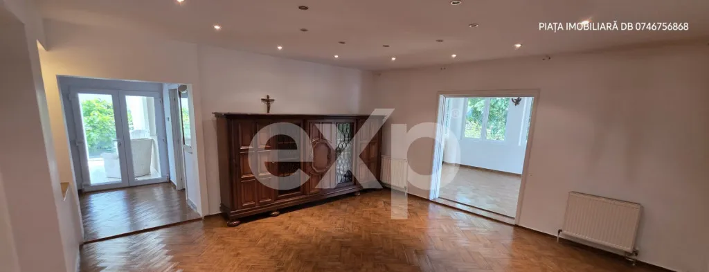 Vila de lux 10 camere 550 mp utili -Micro 6 Targovist