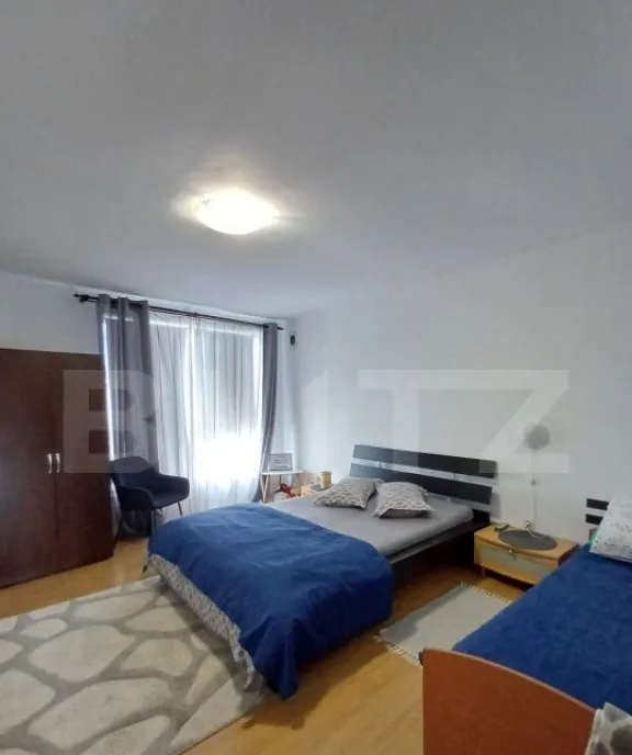 Casa cu 6 camere 1324 mp teren zona Turda Noua