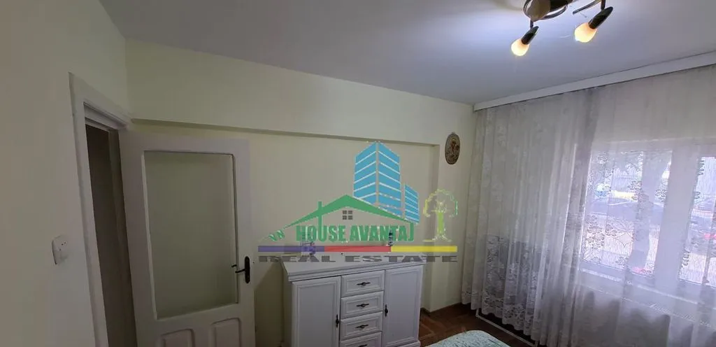 Apartament 4 camere Parter Focsani Central