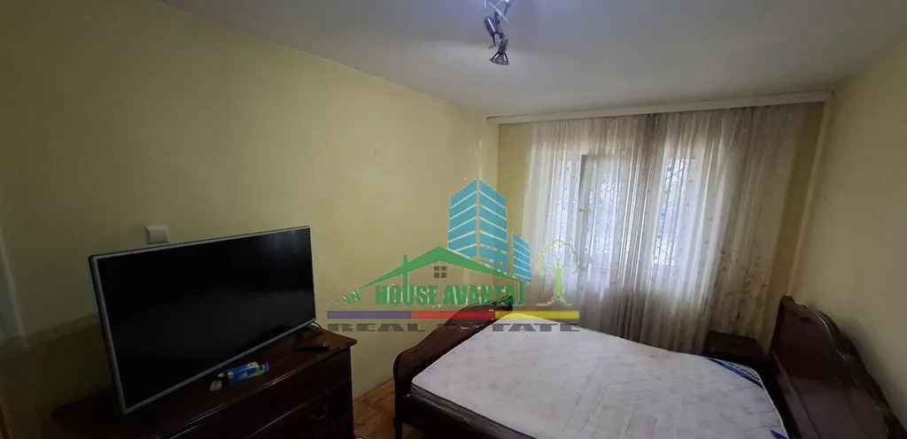 Apartament 4 camere Parter Focsani Central