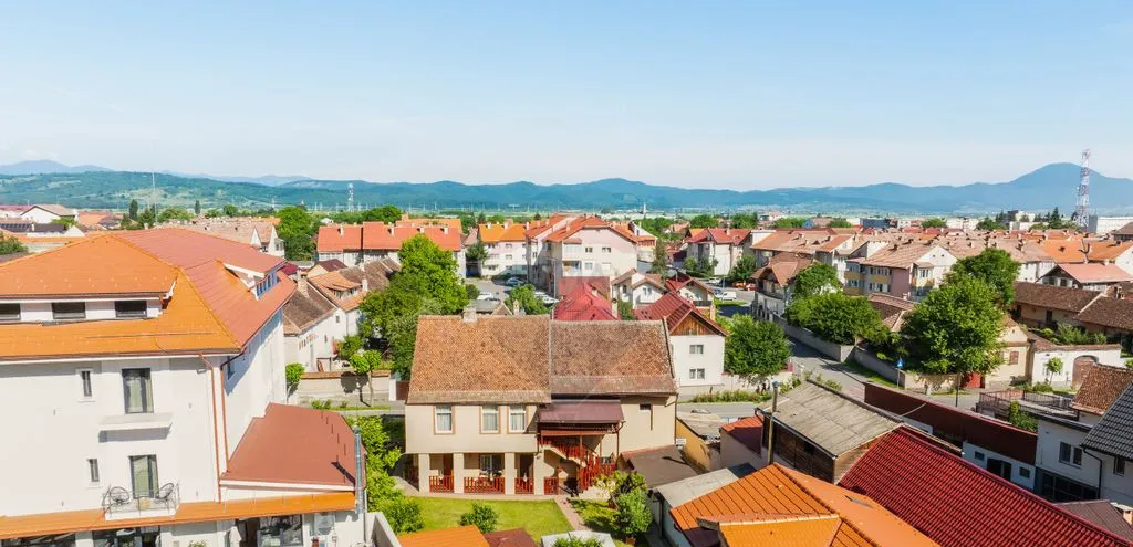 Proprietate rara in centrul Rasnovului cu spatiu co