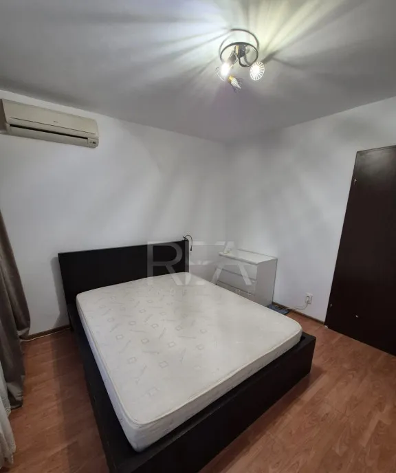 2 camere et 7/10 bloc 1980 56 93 mp Gorjului