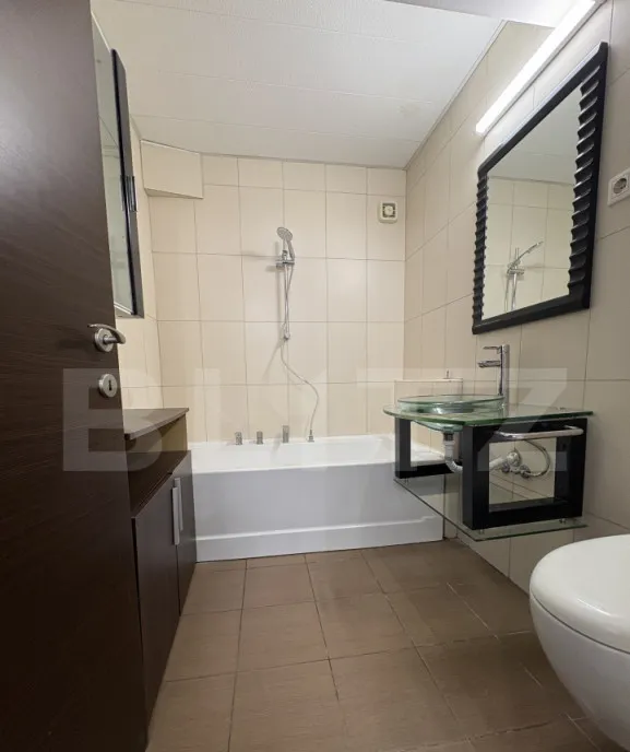 Apartament modern zona Plopilor