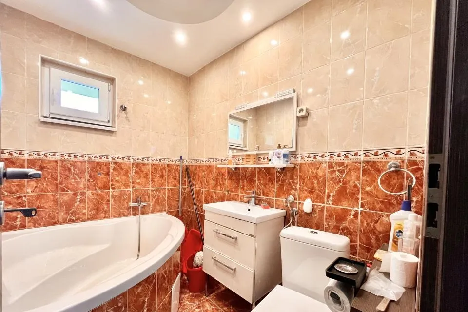 3 Camere Matei Basarab bl 1996 81 mp Central I Gata de Locuit