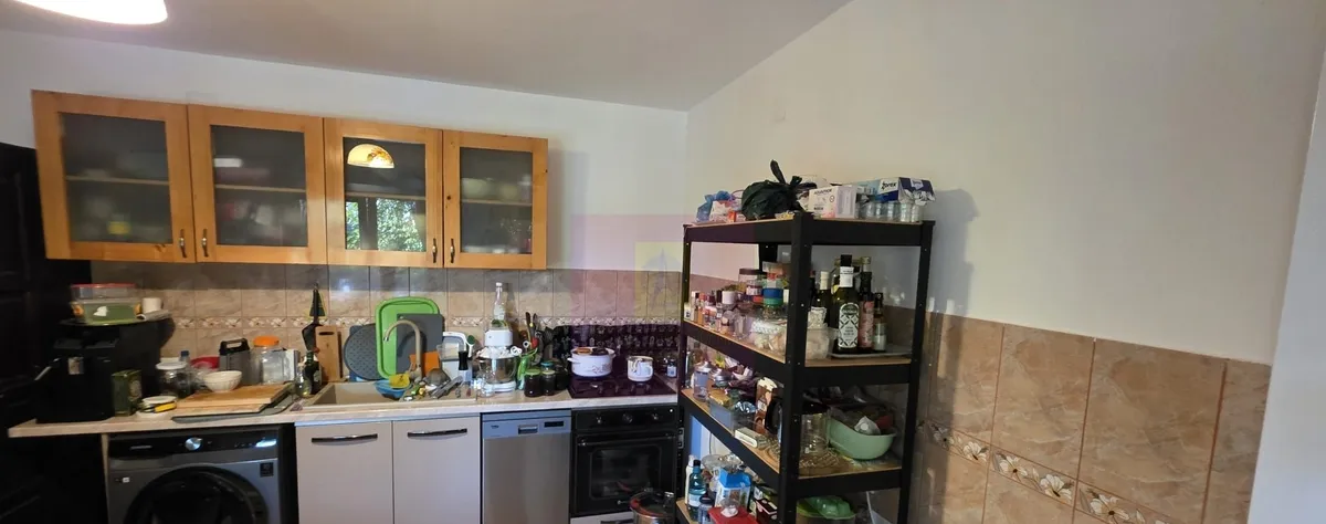 Vila 6 camere de vanzare in Banesti