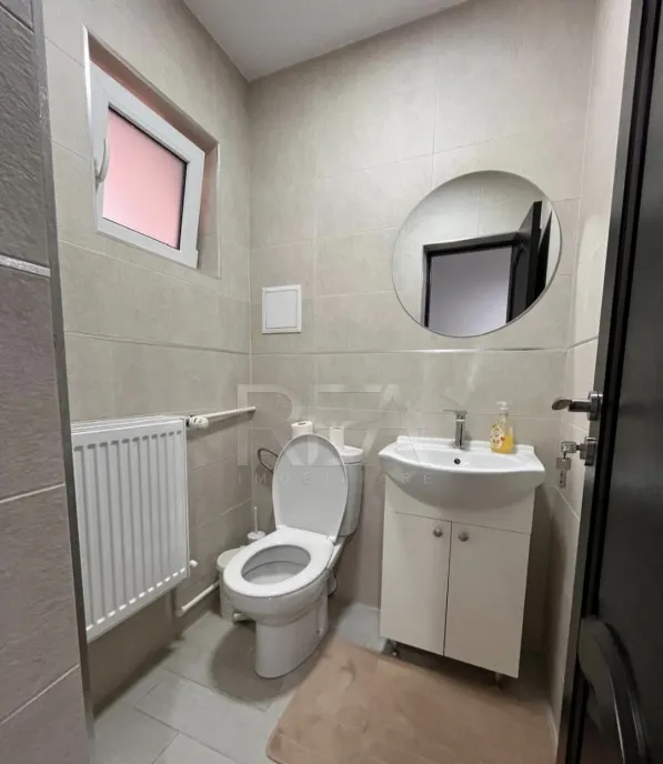 3 camere et 8/10 70mp bloc 1979 anvelopat Gorjului