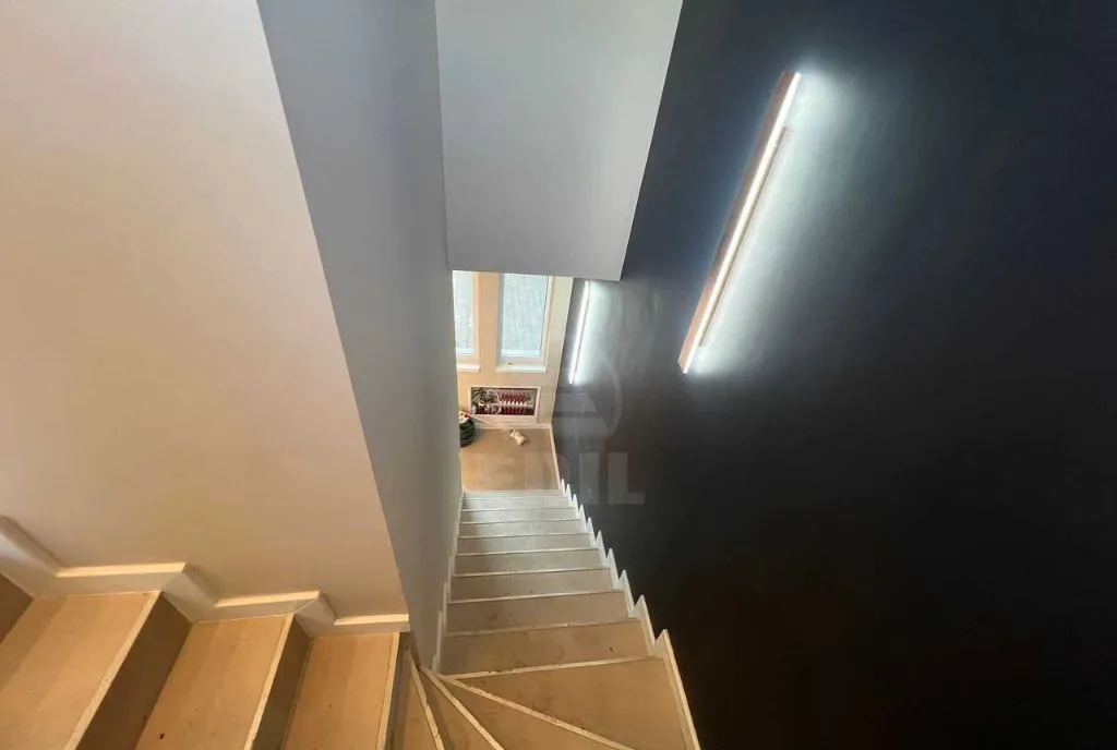 Casa tip uplex finisata zona Urusagului