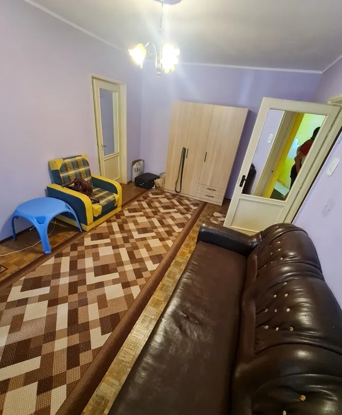 Apartament 2 camere Etaj 1 Crangasi Giulesti Clasa 2 Risc Seismic